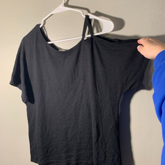 Kaileigh Jonesman One Shoulder Knit Top - Picture 5 of 5